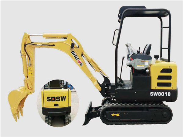 小型挖掘机